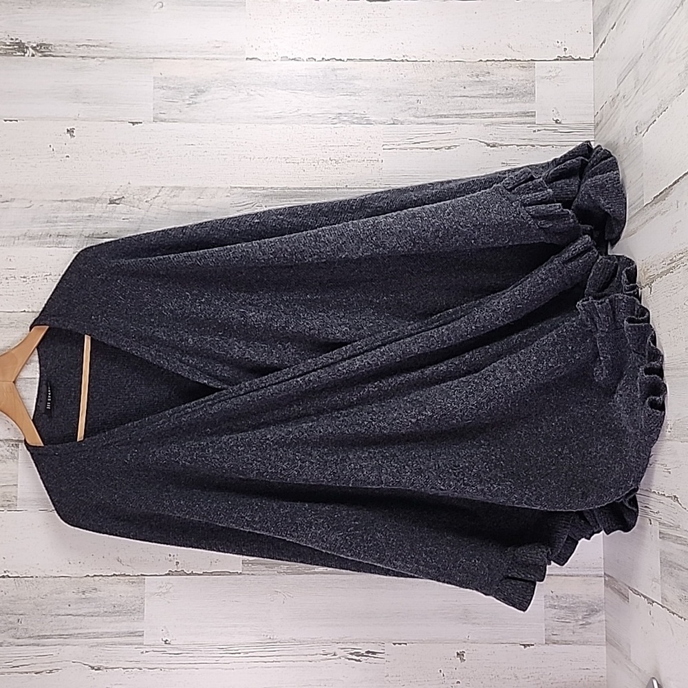 111 State wool blend charcoal gray ruffles sweater cape wrap Size One Size
